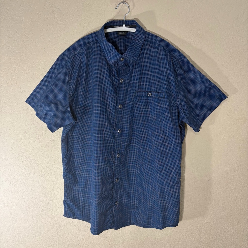 Kuhl Short Sleeve Button Up Shirt Mens Sz M Blue Plaid Outdoor Comfy Lightweight